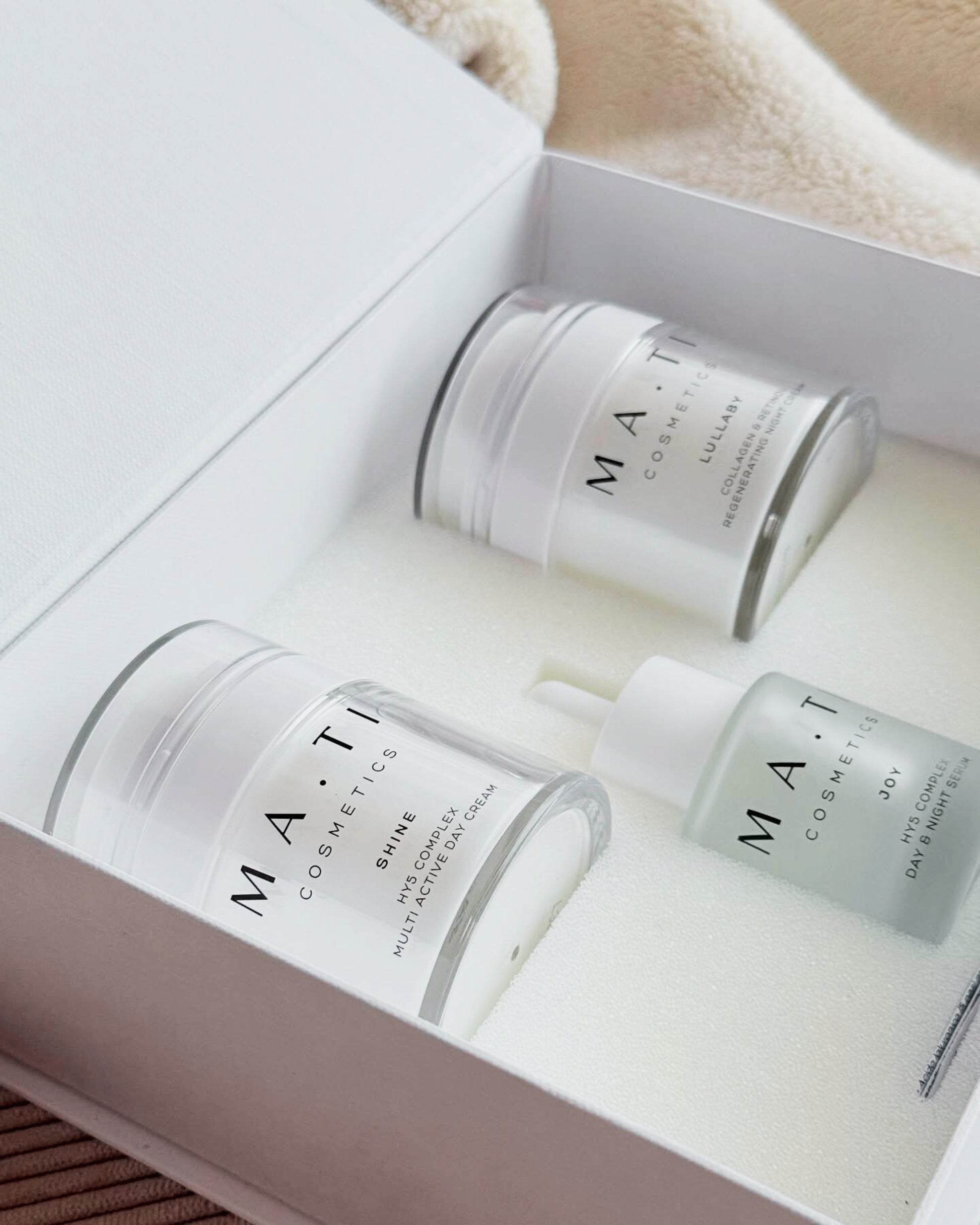 Copia di Black Beige Elegant Editorial Content Creator Carousel Instagram Post (Post Instagram (45)) - 4.jpeg